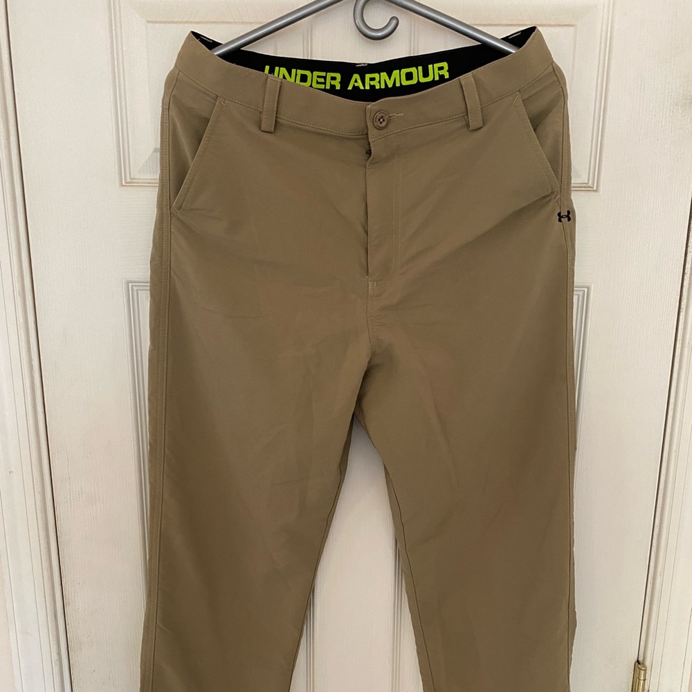 UA Golf Pant Under Armour Khaki - excellent condition, size: YXL